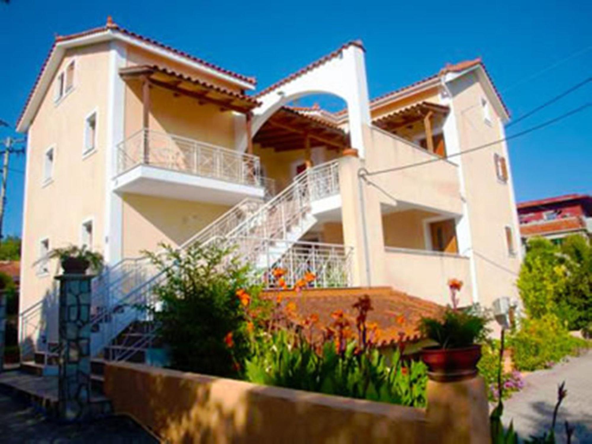 Marketos Apartments Svoronata Exterior photo